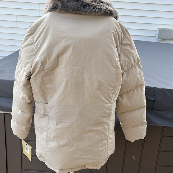 Woolrich duck down jacket, new tags size medium - Picture 8 of 12